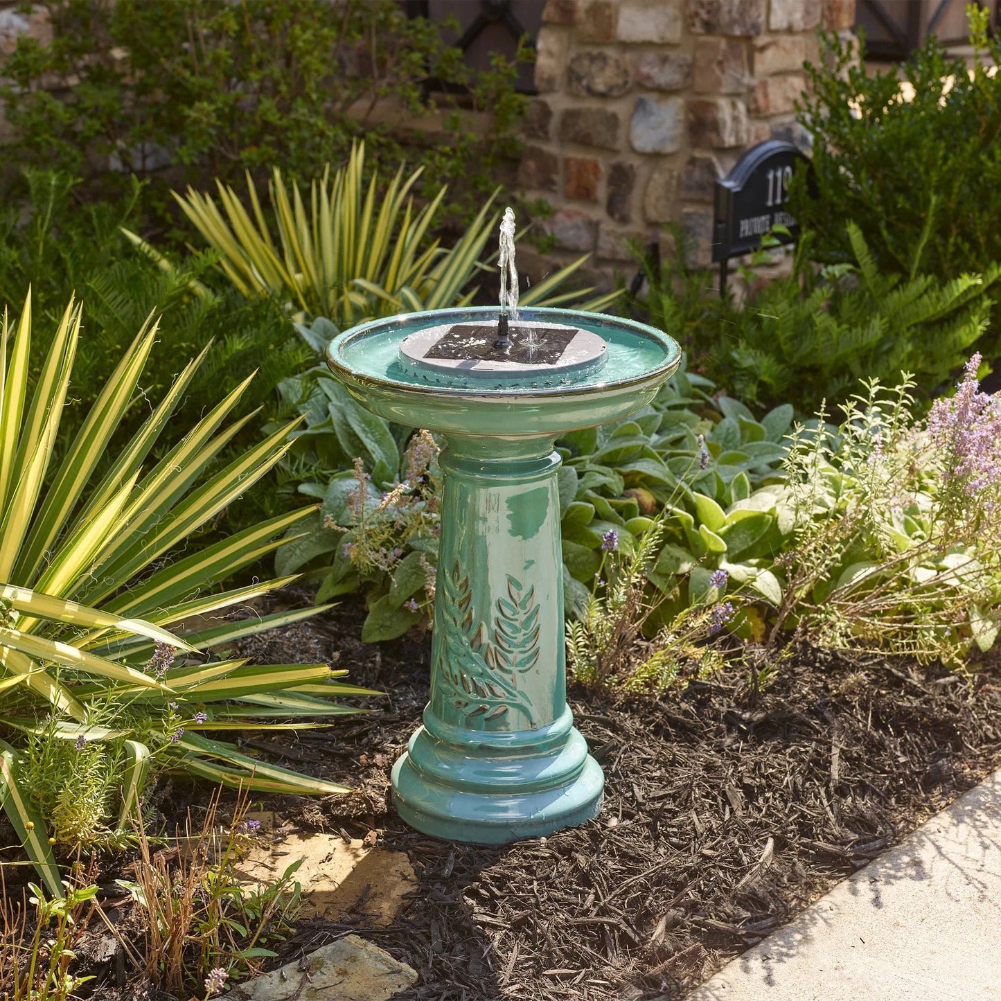 Smart Solar Outdoor Fountains Aquanura 9" IntelliSOLAR Insert for Traditional Birdbaths Ponds Pools 21310024 / 9" Dia x 2" H Smart Solar Aquanura 9" IntelliSOLAR Insert for Traditional Birdbaths, Ponds, Pools 21310024