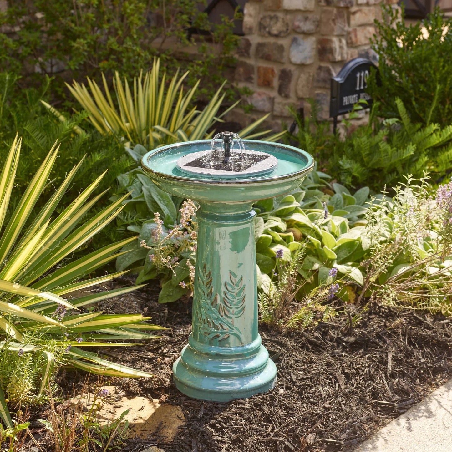 Smart Solar Outdoor Fountains Aquanura 9" IntelliSOLAR Insert for Traditional Birdbaths Ponds Pools 21310024 / 9" Dia x 2" H Smart Solar Aquanura 9" IntelliSOLAR Insert for Traditional Birdbaths, Ponds, Pools 21310024