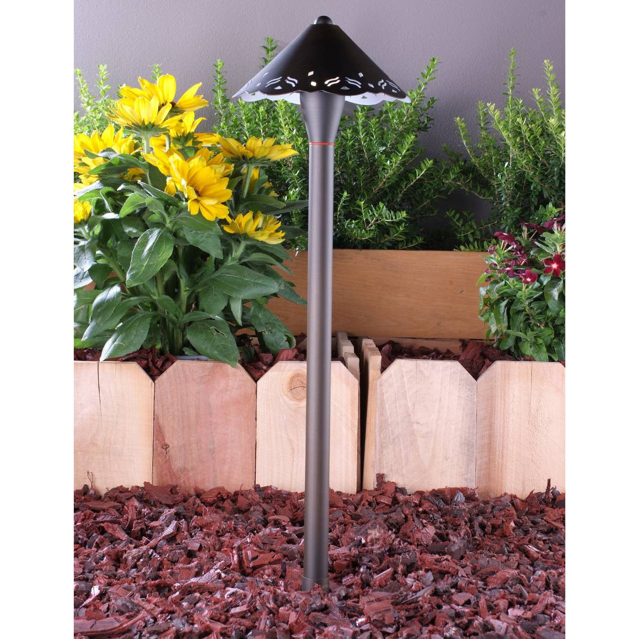 Yard Bright Traditional Bronze Area Path Light