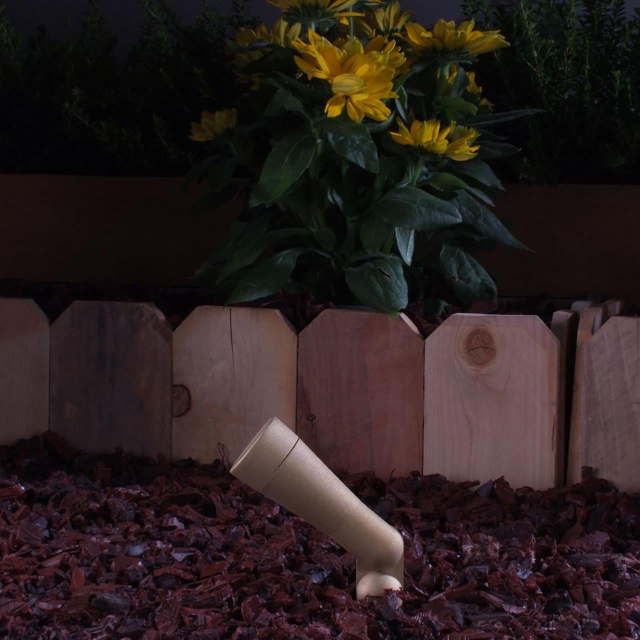 Yard Bright Elite Series Heavy Cast Brass MR11 Spot