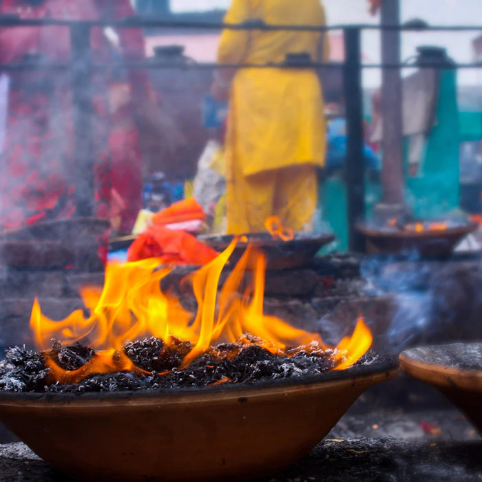 Stylish Fire and Water Bowls for Outdoor Elegance