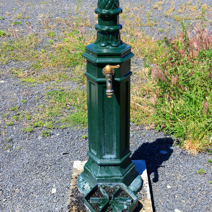 Artistic Outdoor Fountains Merging Art and Nature
