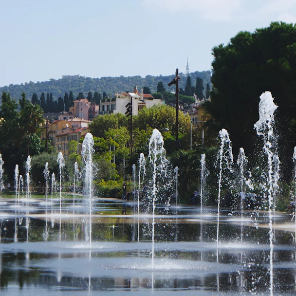 Enhance Your Space Combining Fountains with Other Features