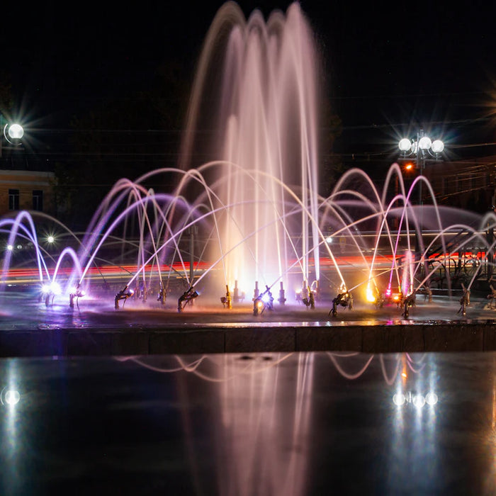 Illuminate Your Outdoor Fountain for Dramatic Beauty