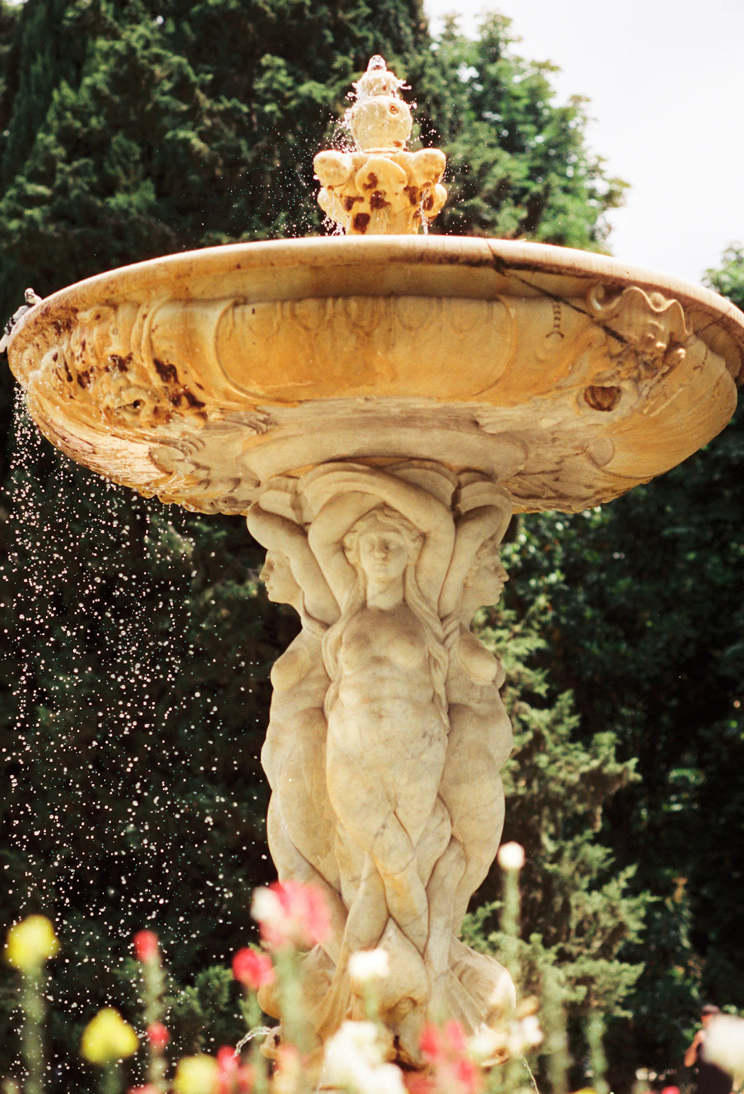 Elegant Cast Stone Wall Fountains for Timeless Outdoor Charm
