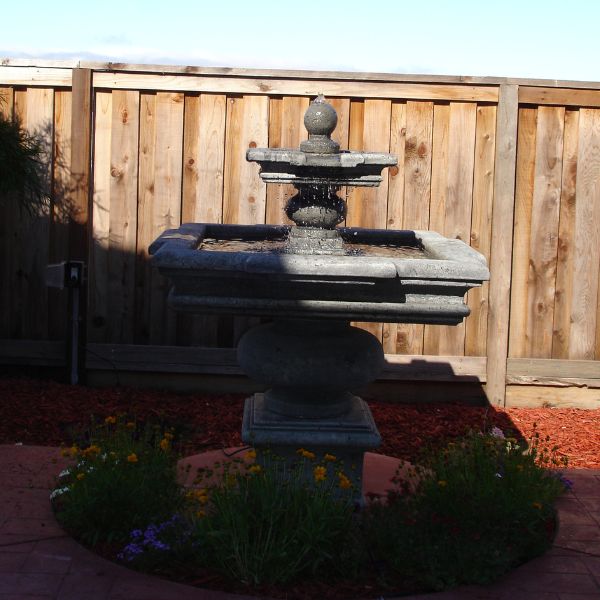 Giannini Garden Fontana Quadra Outdoor Water Fountain 1080