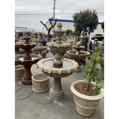 Giannini Garden Chateau 3-Tier Cast Stone Outdoor Courtyard Fountain 1162 1162