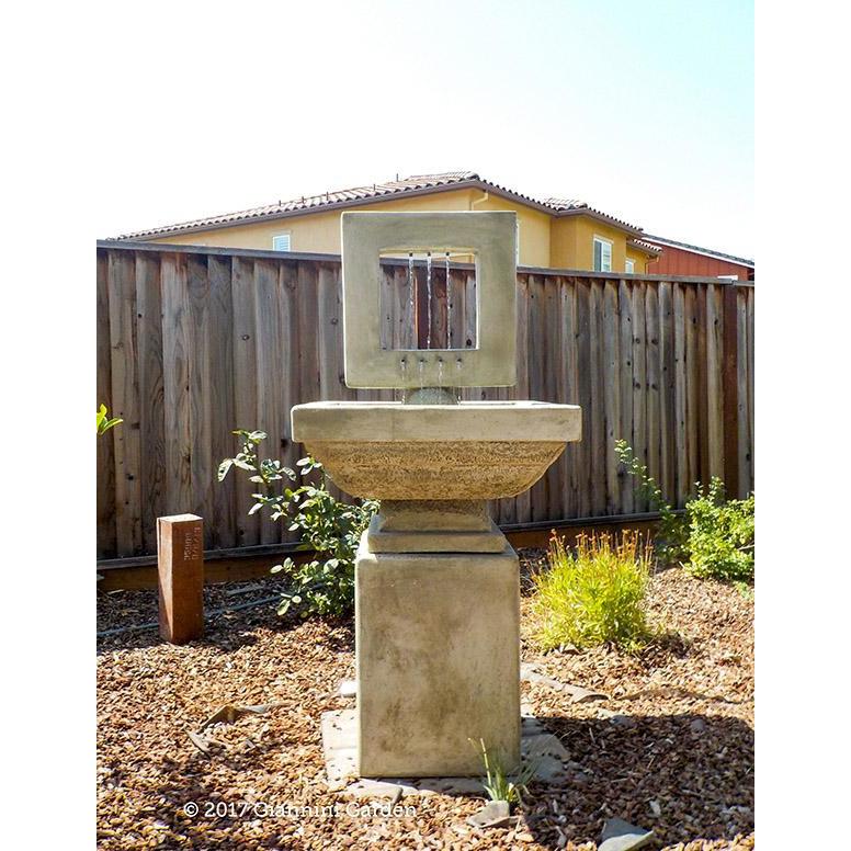 Giannini Garden Contempo Cast Stone Square Outdoor Garden Fountain 1628 1628