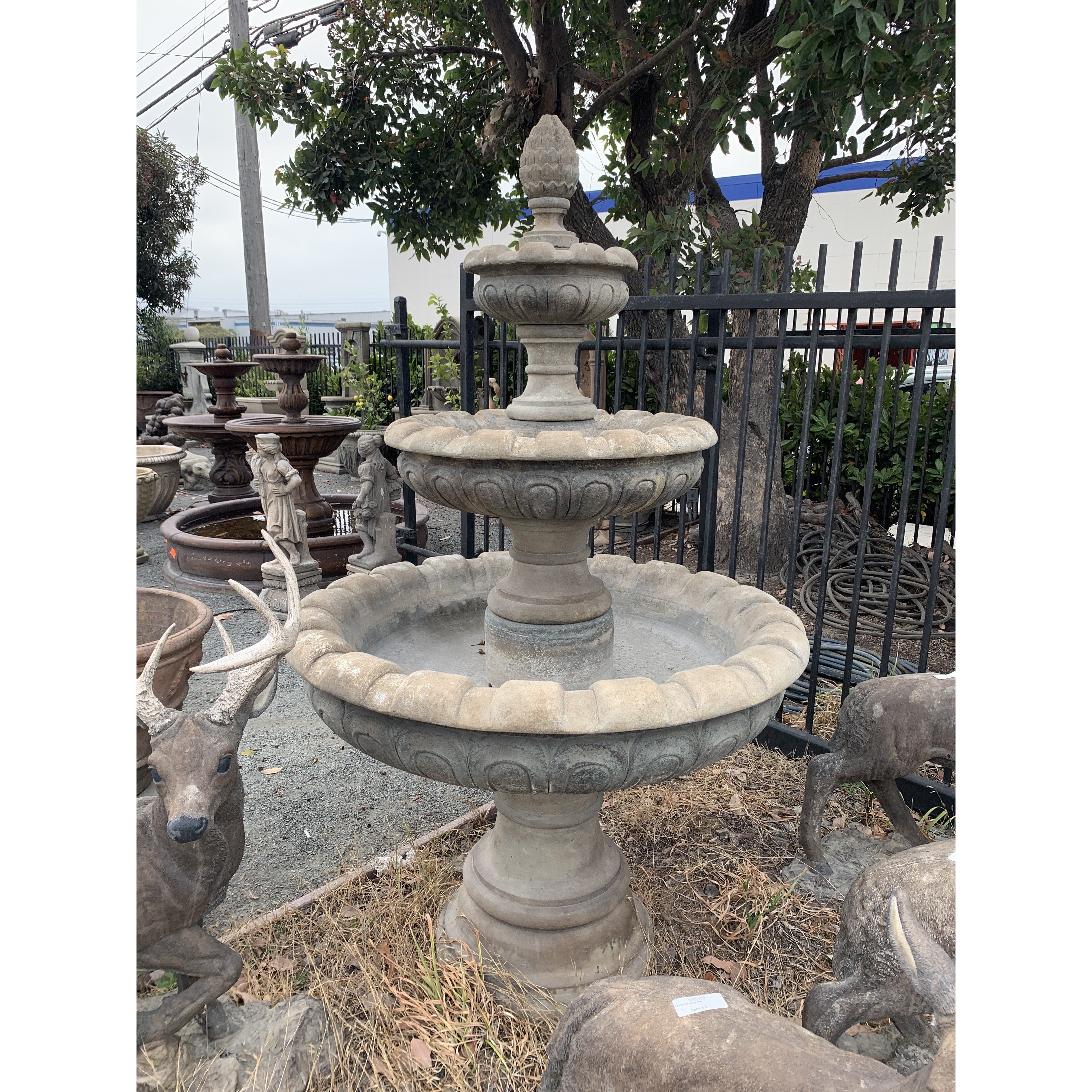 Giannini Garden Regale 3-Tier Cast Stone Outdoor Courtyard Fountain 1257 1257