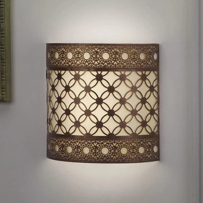 Smart Solar Wall Light Roma Barrel Sconce IEL-2902 / 9.88" L x 3.90" W x 9.87" H Smart Solar Roma Barrel Sconce IEL-2902