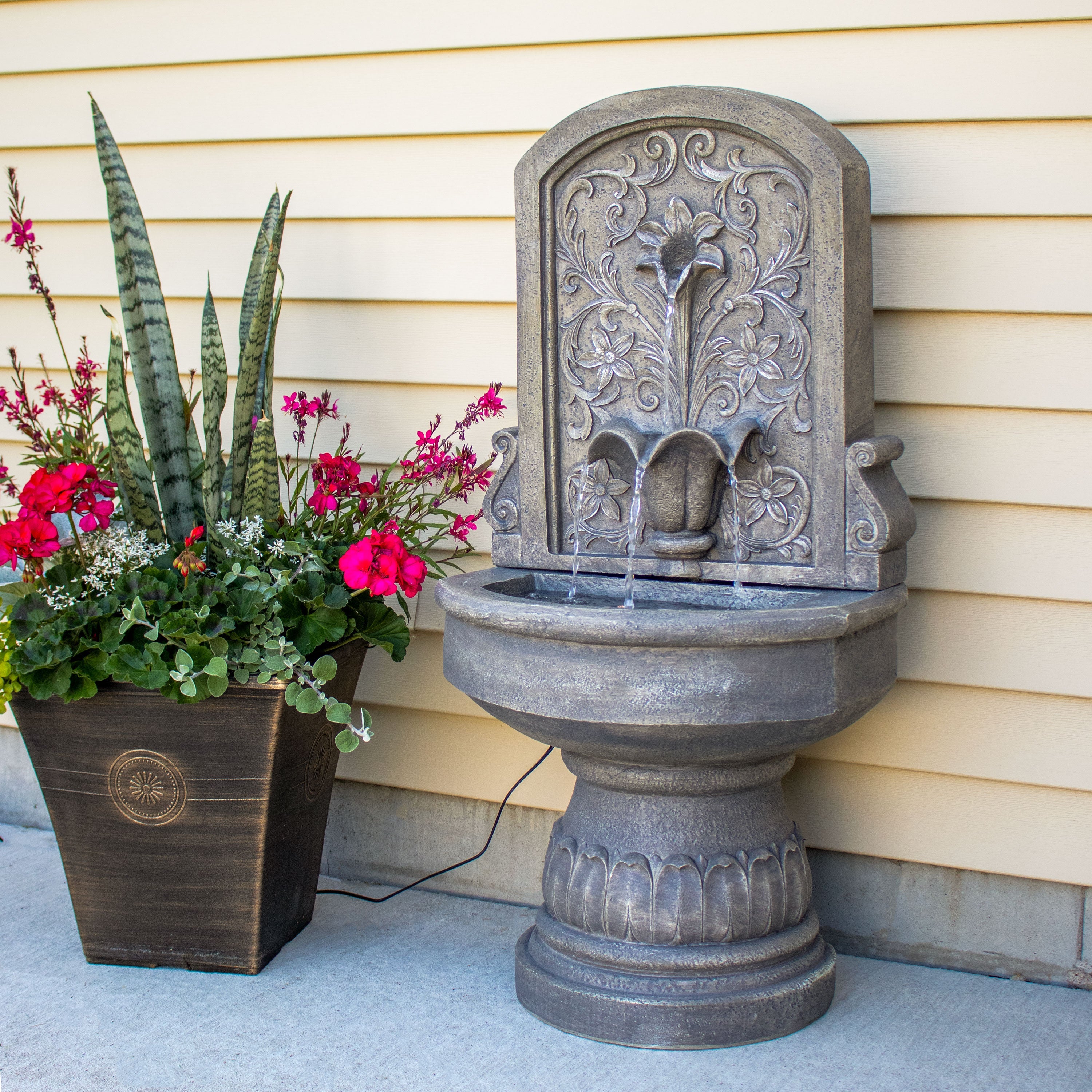 Sunnydaze Lovely Lily Polyresin Outdoor Wall Fountain with Flat Back WNC-854