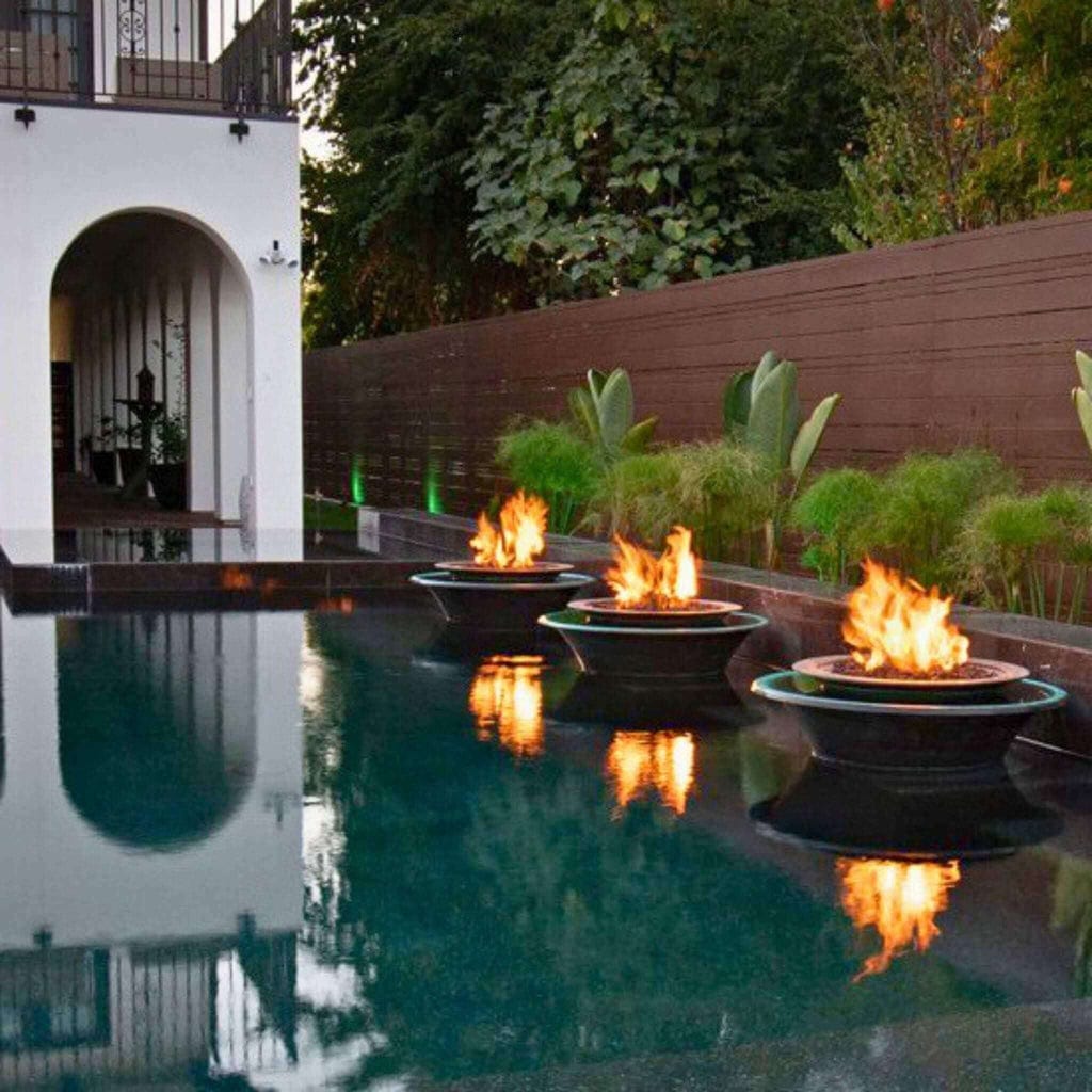The Outdoor Plus Cazo 360° Spill Fire & Water Bowl in Smooth Patina Copper