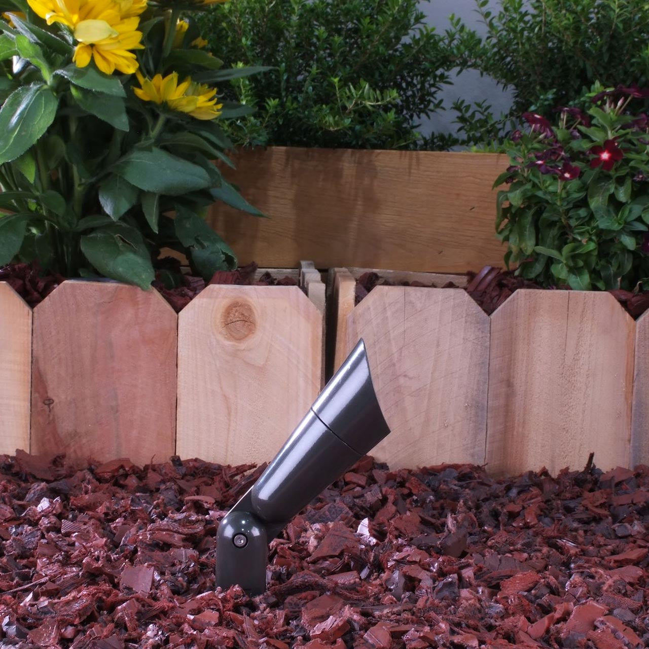 Yard Bright Elite Series Bronze Finish Heavy Cast Brass MR11 Spot With Angled Hood GBT6201