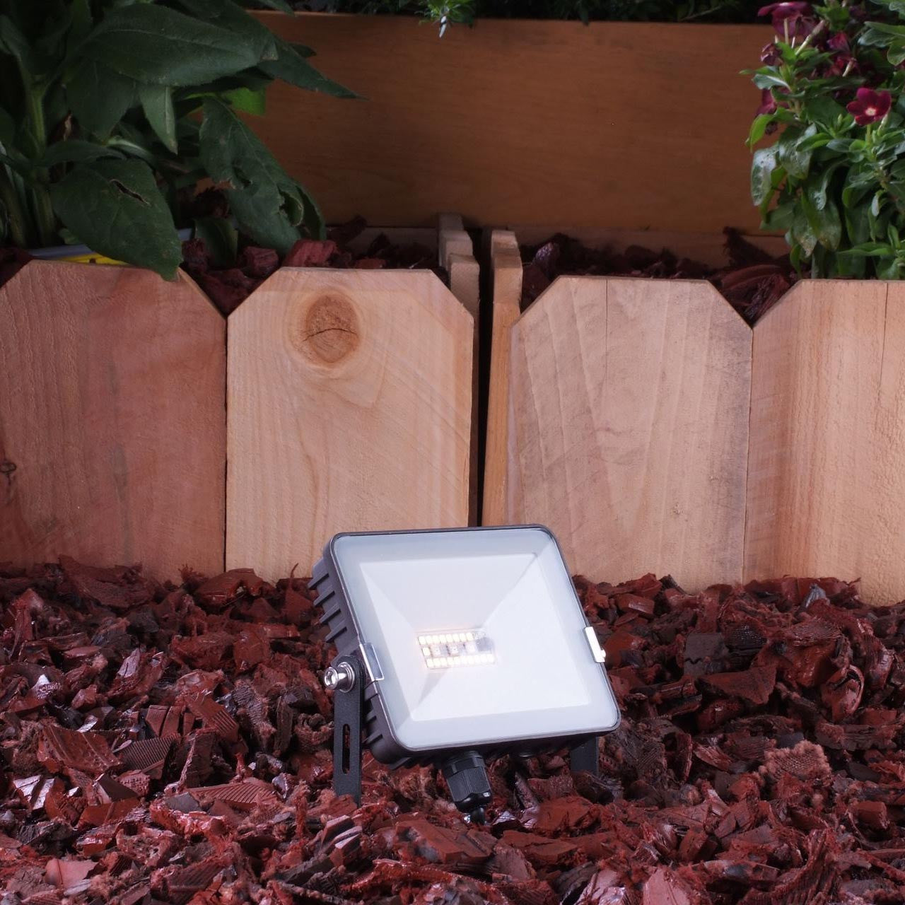 Yard Bright Multi-Color RGB Integrated LED Flood Light GBT5066