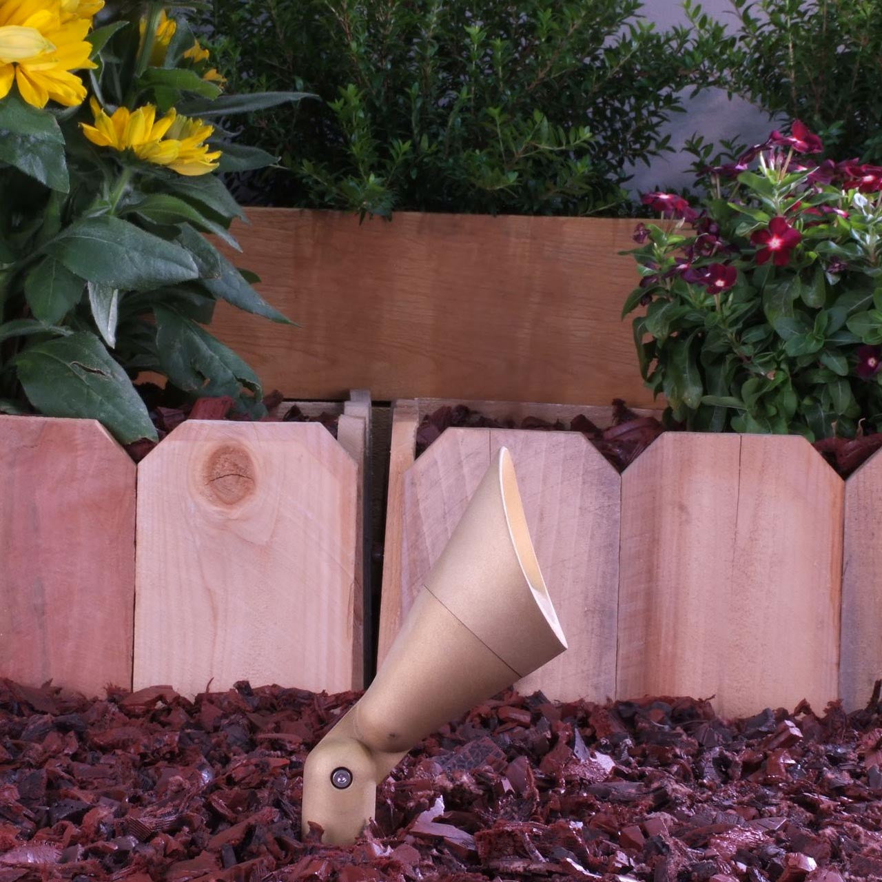 Yard Bright Elite Series Heavy Cast Brass MR16 Spot With Angled Hood