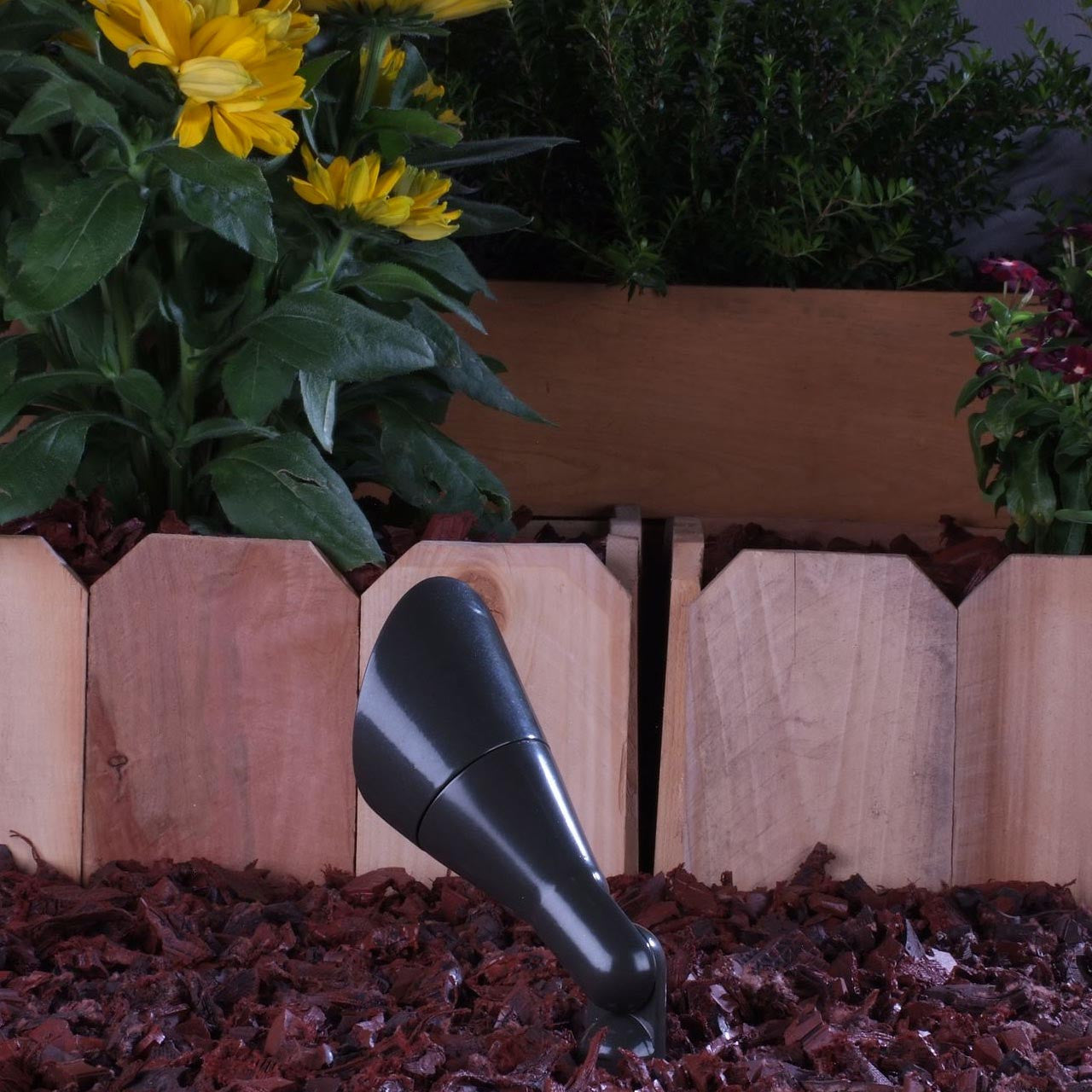 Yard Bright Elite Series Heavy Cast Brass MR16 Spot Light With Bronze Powder Coat