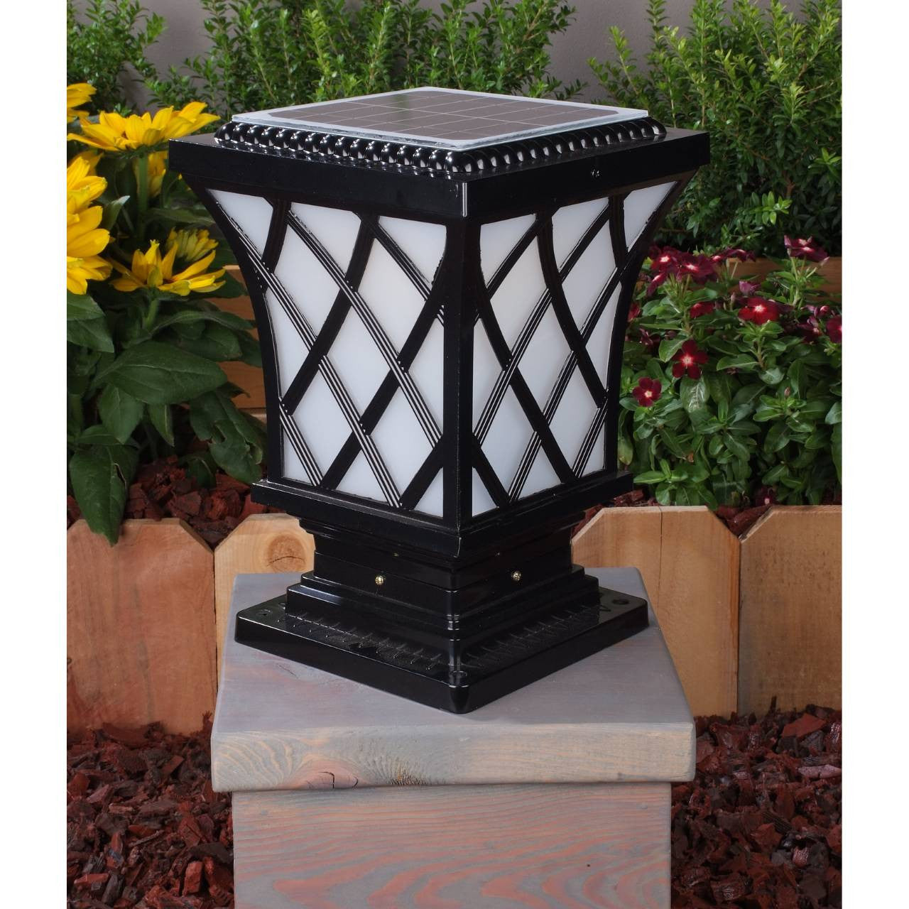 Yard Bright Premium Classic Solar Pillar Light In Black GBT9017B