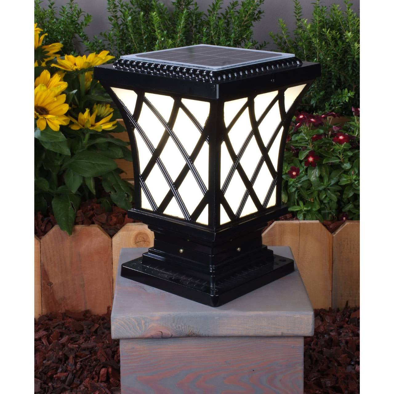Yard Bright Premium Classic Solar Pillar Light In Black GBT9017B